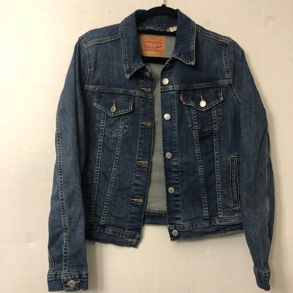 Levi’s woman’s denim Jean jacket size extra large